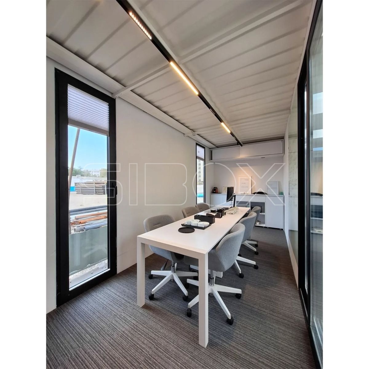 Sala de reuniones en contenedor